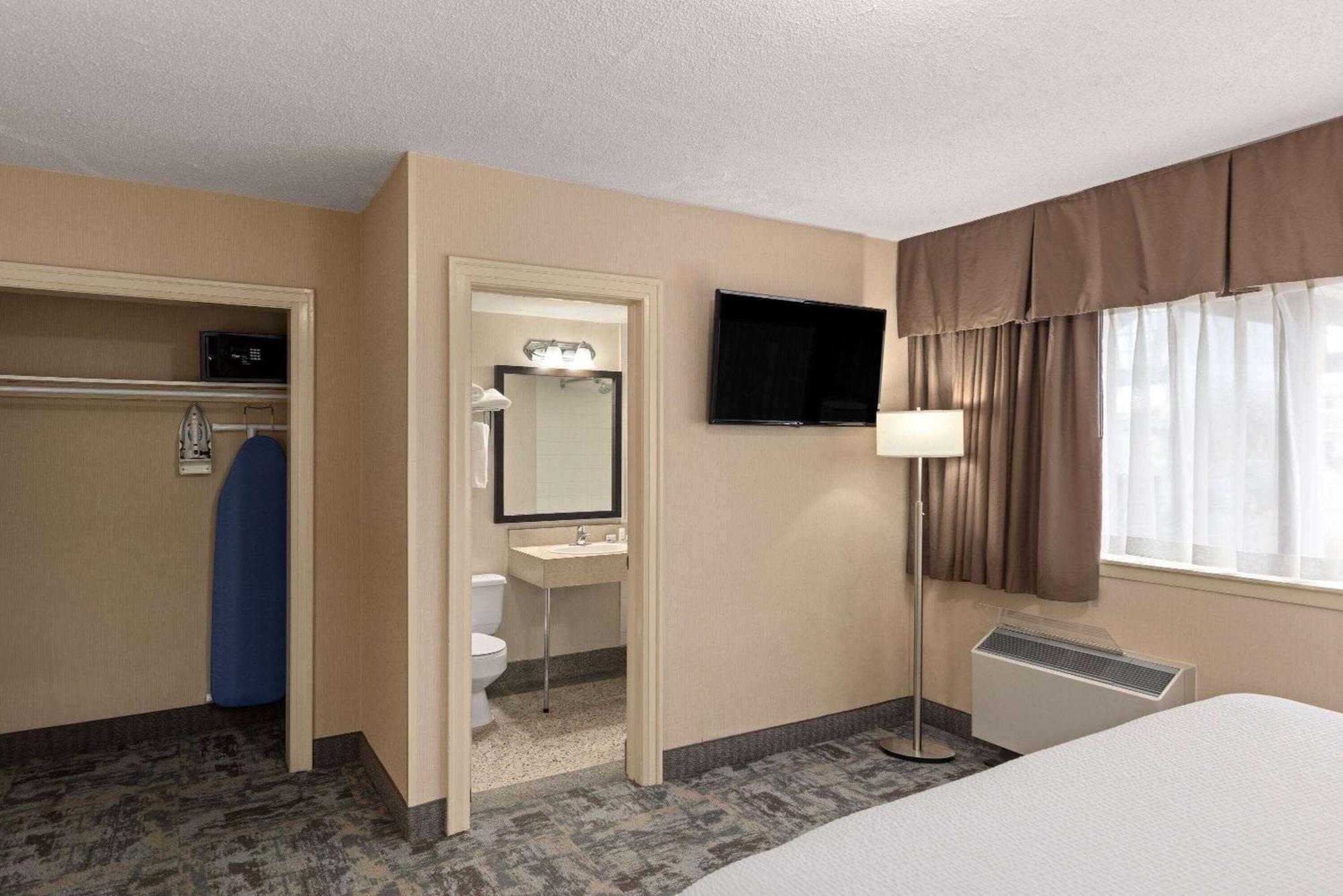 Travelodge By Wyndham Thunder Bay On Exterior foto