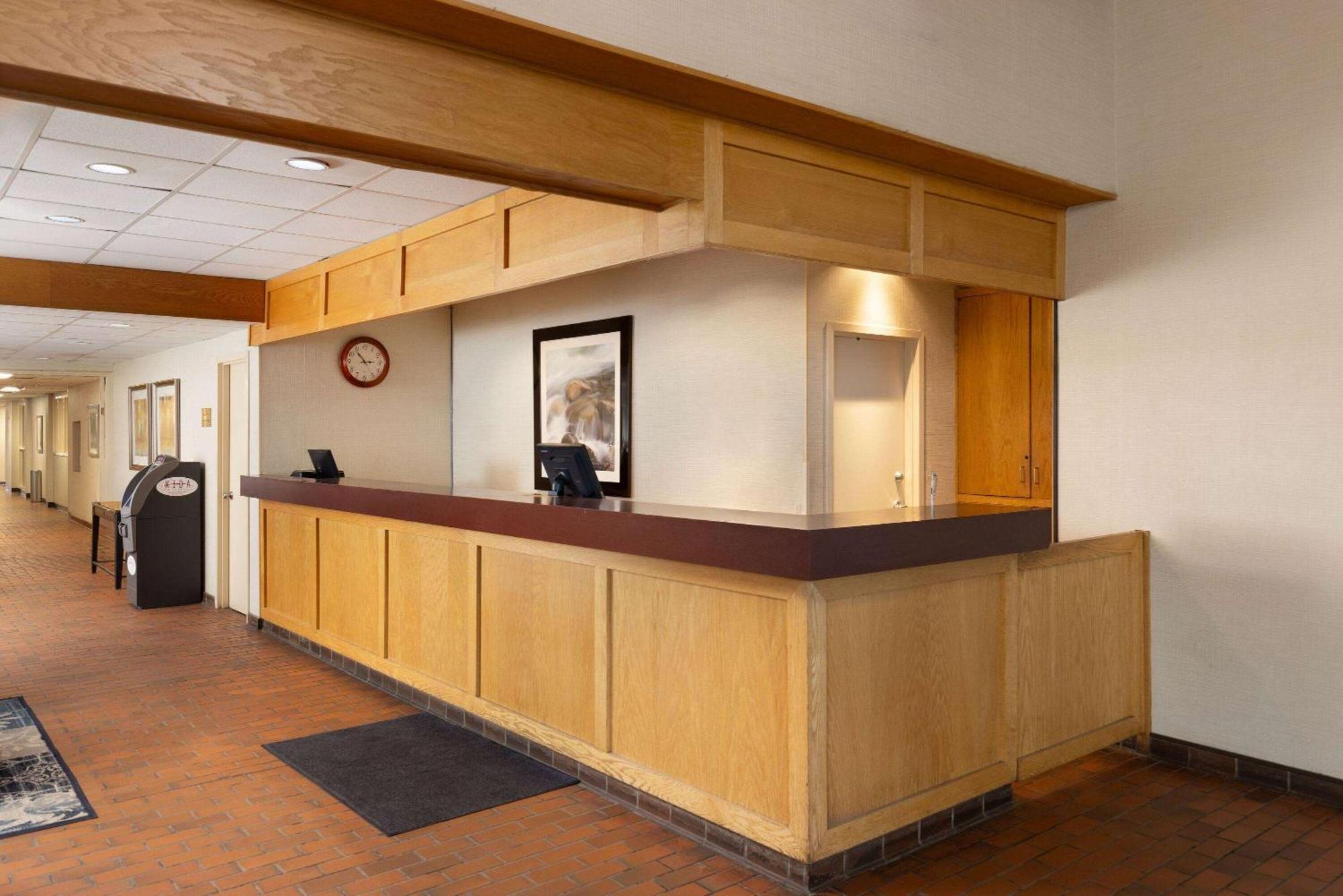 Travelodge By Wyndham Thunder Bay On Exterior foto